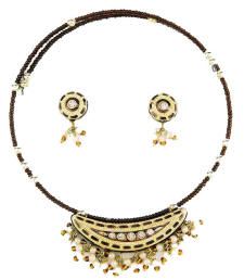 Beautiful Indian fashion jewellery necklace easy fit wire and earrings from Venkatraman Jewels of Jaipur India. 