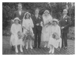  Wedding Group Photograph of Edith and Bert Courtney 1923