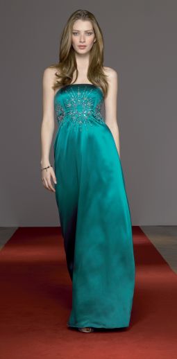 http://www.fashion-era.com/images/2006_7_trends_fall/partydresses/Monsoon_AutumnWinter_%5b1%5d.26275.jpg