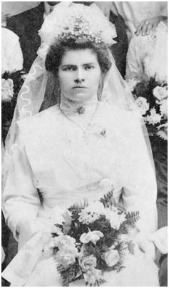 Ester Orban the bride in a 1912 wedding photo.