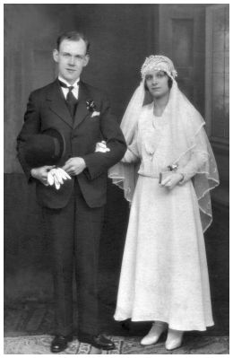 Wedding picture of grooom and bride- James Paton and (Mary) Veronica Standen 1931 - Gorton