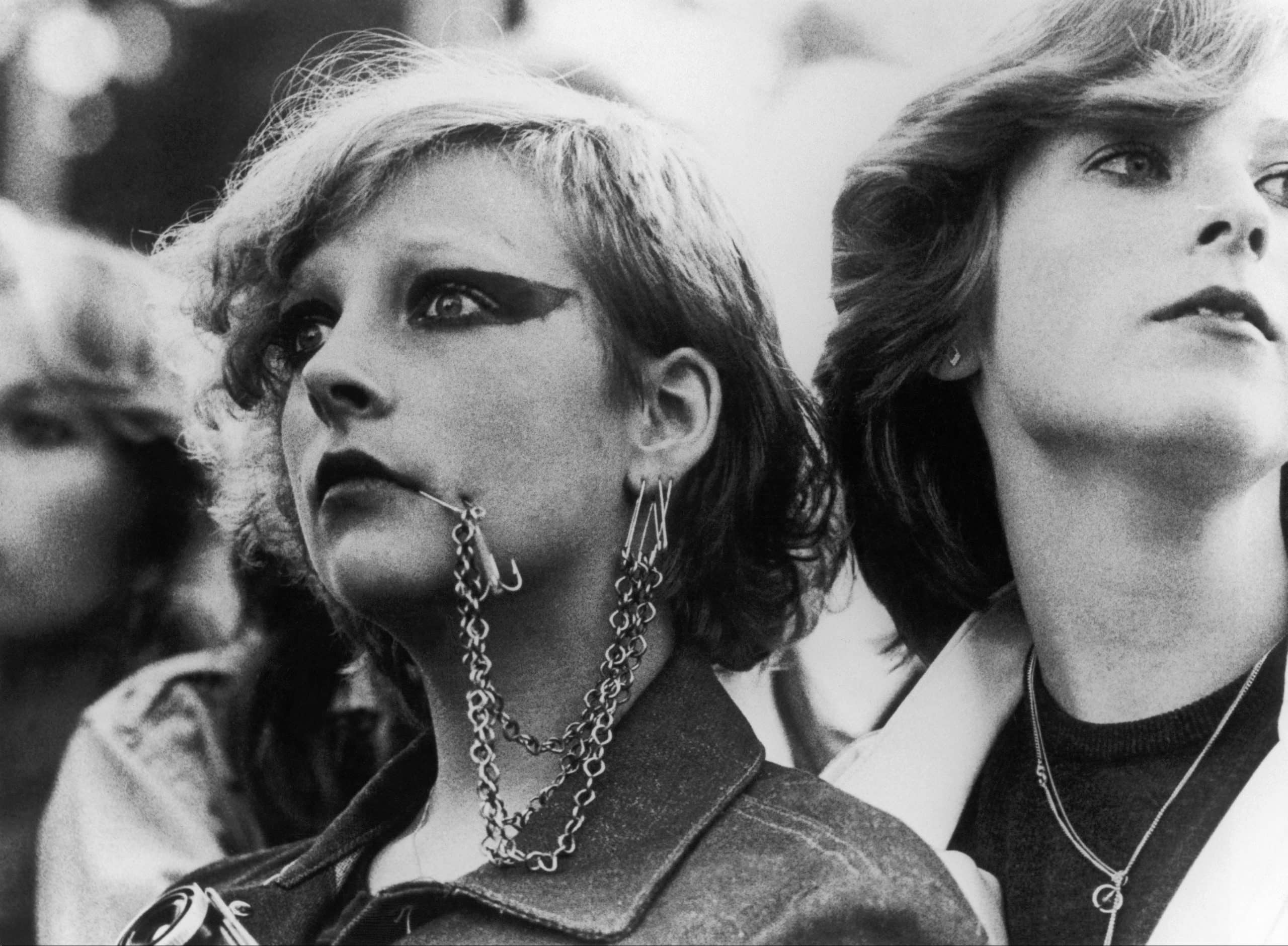 body piercing in 1970s punk fashion