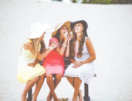 what to wear For Photos On The Beach At Sunset